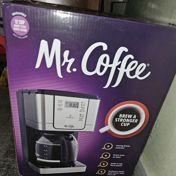 Mr. Coffee Digital Coffe Maker With Programing Feature. Brand New Still In Box. - Picture 1 of 2